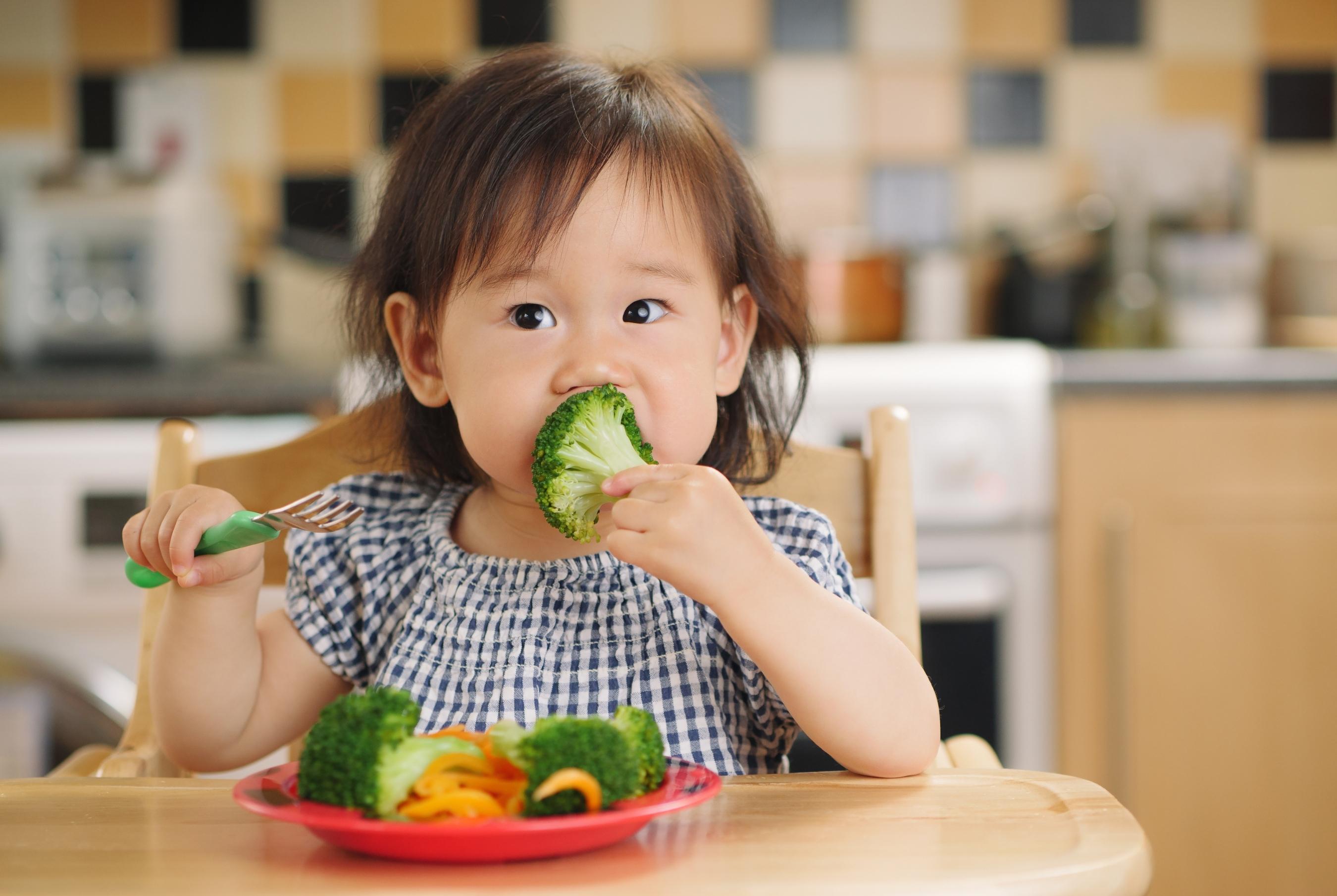 Top 10 sai lầm mắc phải khi cho trẻ ăn dặm, dẫn đến trẻ biếng ăn, thiếu dinh dưỡng